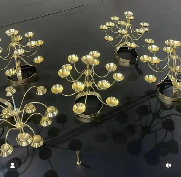 candelabro dourado danca arabe